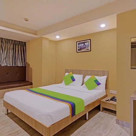Treebo Fourth Avenue Hotel Ченай Екстериор снимка