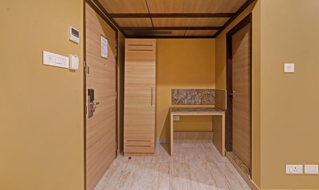 Treebo Fourth Avenue Hotel Ченай Екстериор снимка