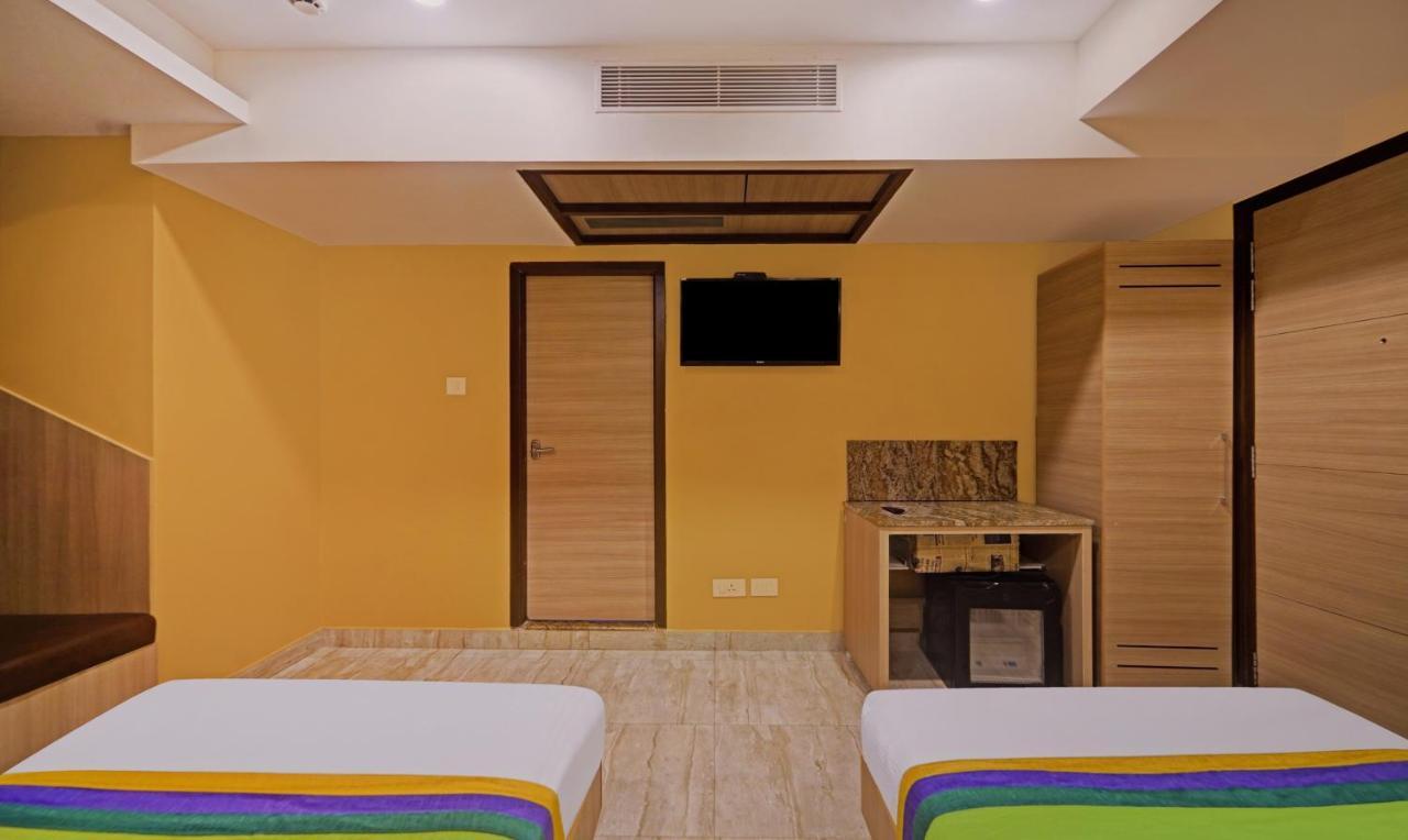 Treebo Fourth Avenue Hotel Ченай Екстериор снимка