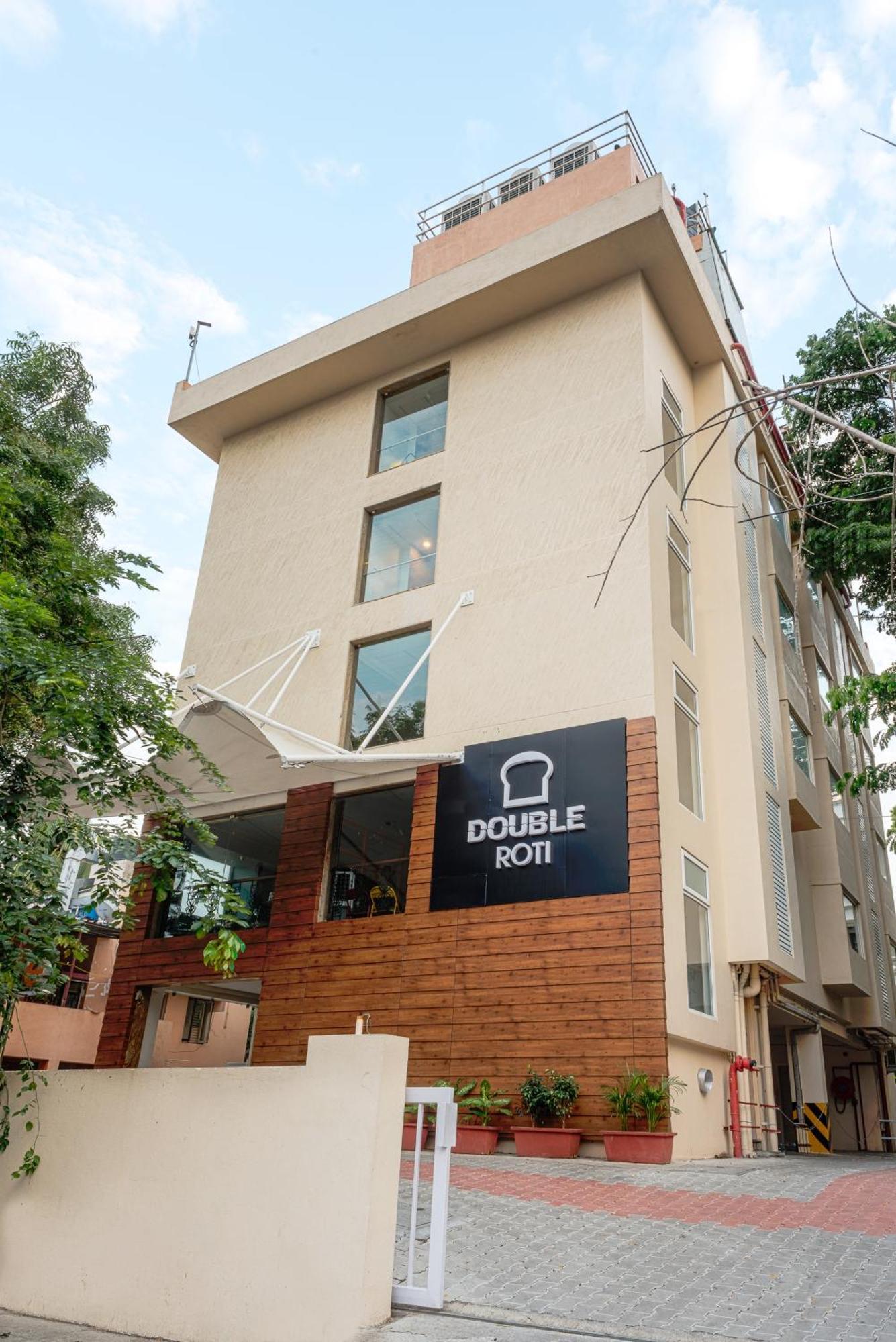 Treebo Fourth Avenue Hotel Ченай Екстериор снимка
